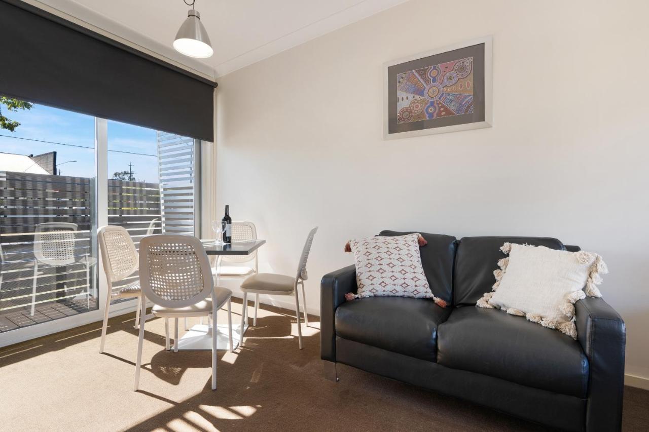Smart Stayzzz Inns Clermont Exteriör bild